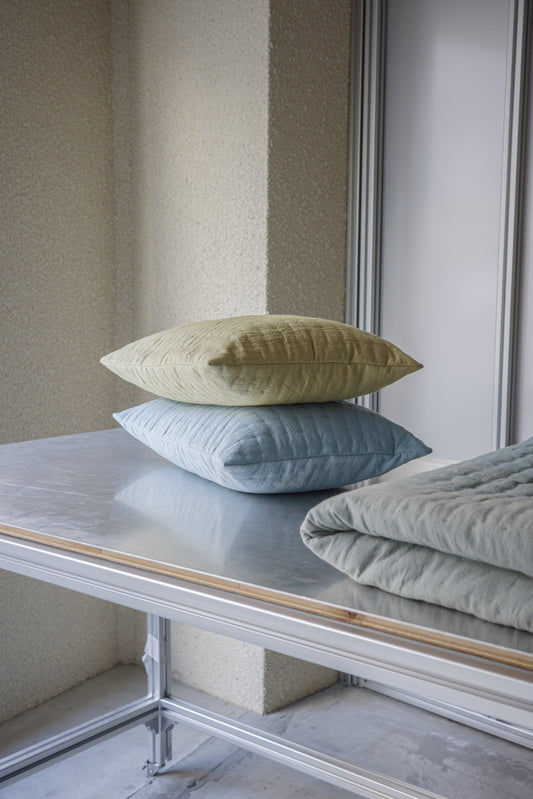 003 cushion cover <sand>